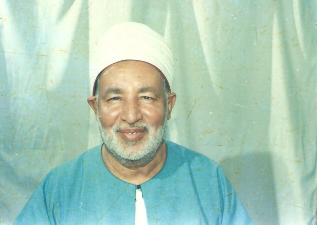 الدكتور علي عبد اللطيف
